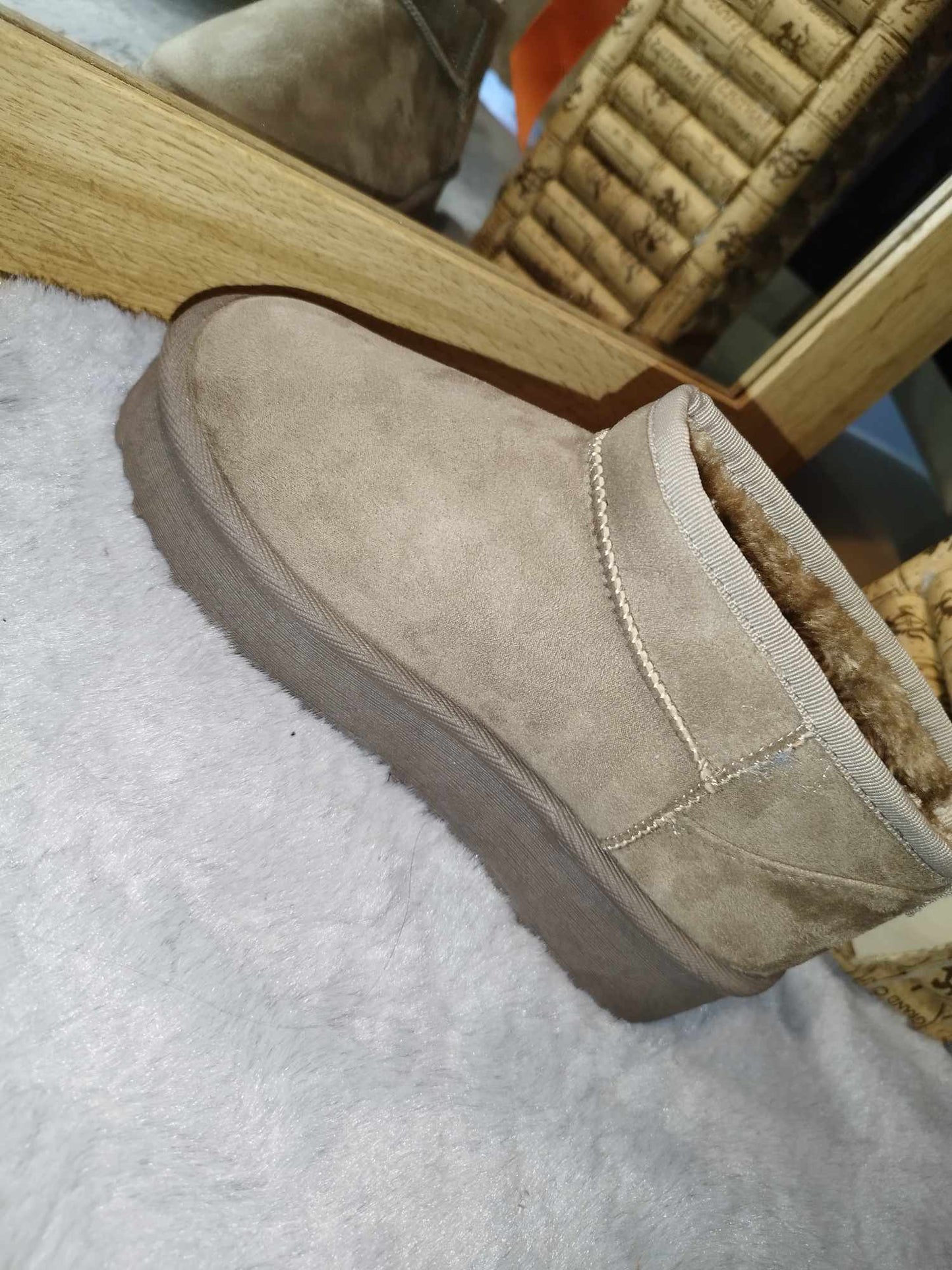 Boots Rama Taupe